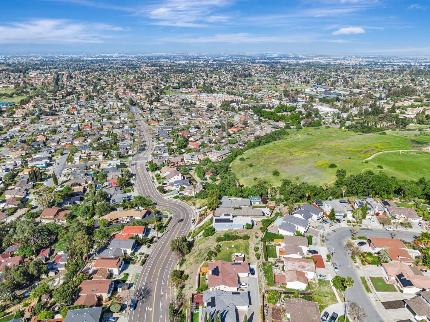 Detail Gallery Image 92 of 97 For 3449 Suncrest Ave, San Jose,  CA 95132 - 5 Beds | 2/1 Baths