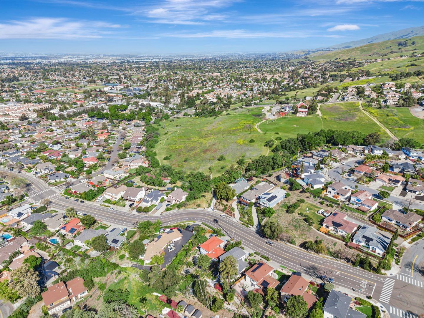 Detail Gallery Image 93 of 97 For 3449 Suncrest Ave, San Jose,  CA 95132 - 5 Beds | 2/1 Baths