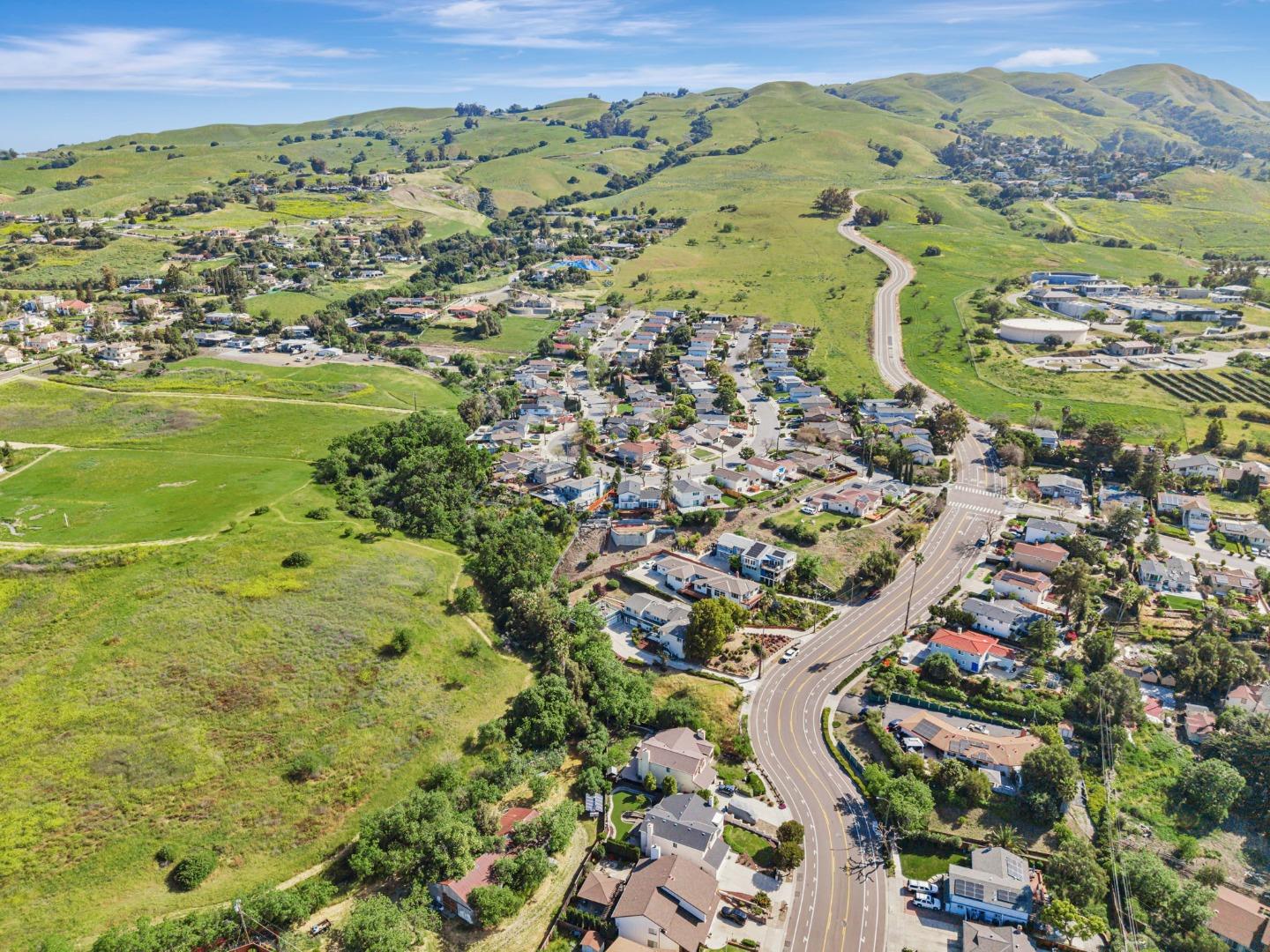 Detail Gallery Image 96 of 97 For 3449 Suncrest Ave, San Jose,  CA 95132 - 5 Beds | 2/1 Baths