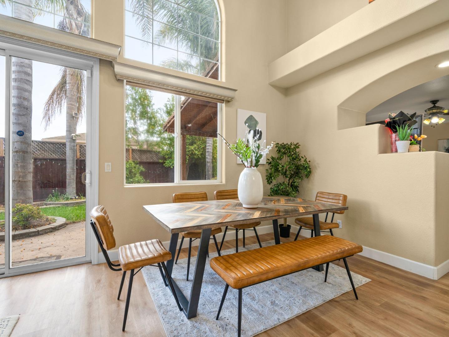Detail Gallery Image 20 of 43 For 9740 Linnet Ct, Gilroy,  CA 95020 - 5 Beds | 3 Baths
