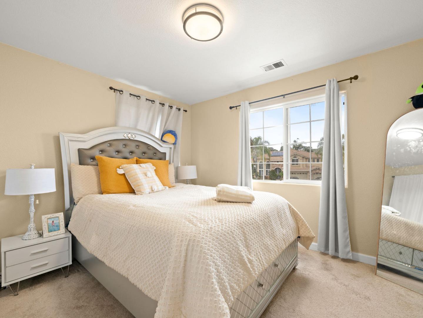 Detail Gallery Image 33 of 43 For 9740 Linnet Ct, Gilroy,  CA 95020 - 5 Beds | 3 Baths