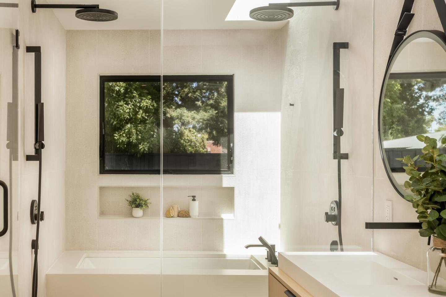 Detail Gallery Image 21 of 45 For 83 Sevilla Dr, Los Altos,  CA 94022 - 5 Beds | 5 Baths