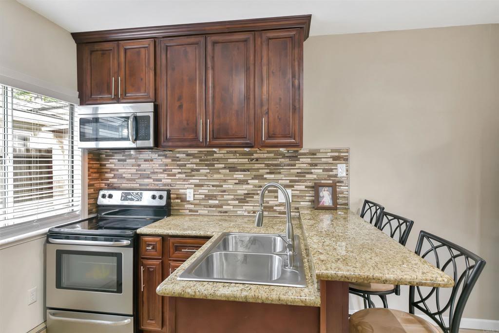 Detail Gallery Image 17 of 21 For 758 Candlestick Way, San Jose,  CA 95127 - 5 Beds | 3 Baths