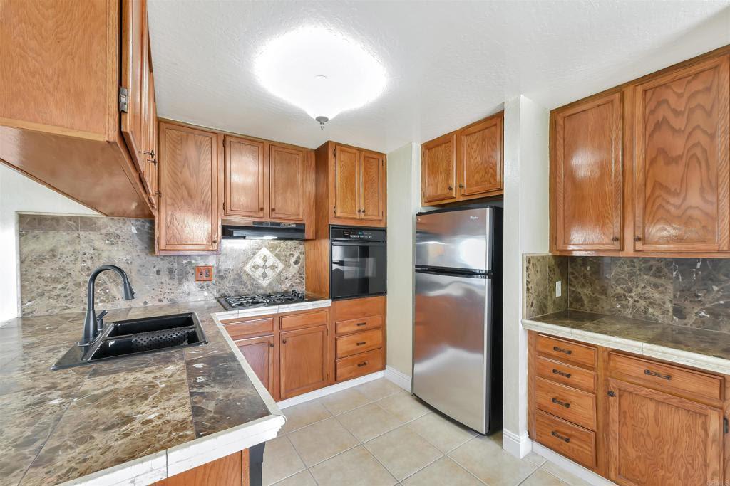 Detail Gallery Image 3 of 21 For 758 Candlestick Way, San Jose,  CA 95127 - 5 Beds | 3 Baths