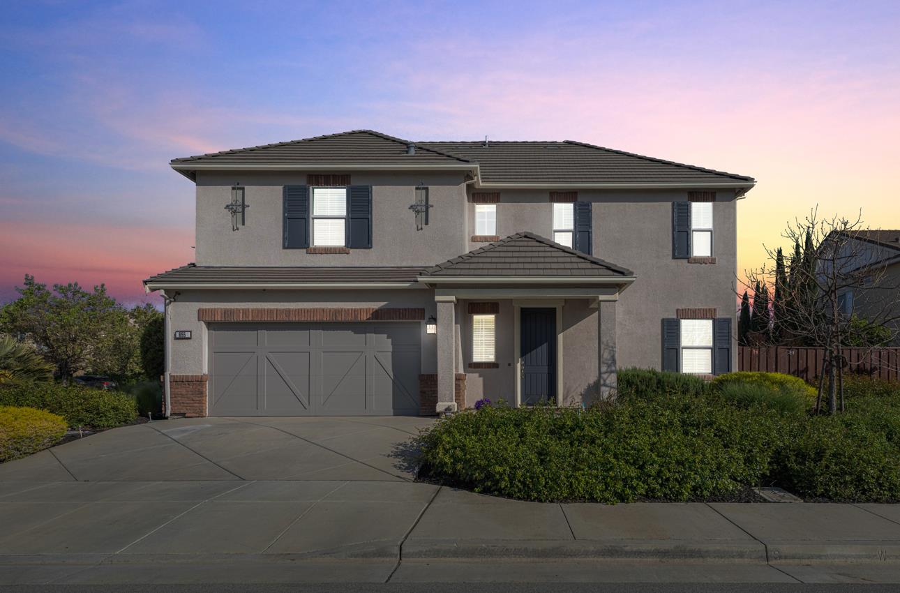Detail Gallery Image 2 of 69 For 655 San Marino Ct, Morgan Hill,  CA 95037 - 4 Beds | 3 Baths