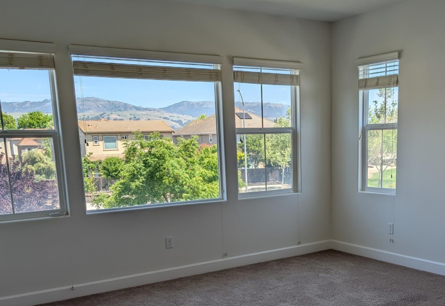 Detail Gallery Image 32 of 69 For 655 San Marino Ct, Morgan Hill,  CA 95037 - 4 Beds | 3 Baths