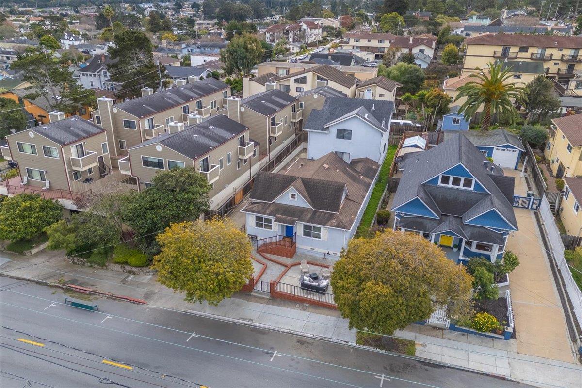 Detail Gallery Image 2 of 69 For 739 W Franklin St, Monterey,  CA 93940 - – Beds | – Baths