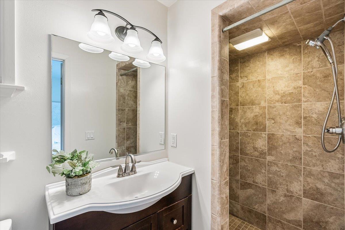 Detail Gallery Image 25 of 69 For 739 W Franklin St, Monterey,  CA 93940 - – Beds | – Baths