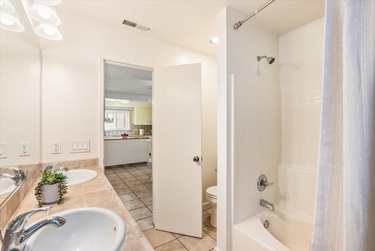 Detail Gallery Image 32 of 69 For 739 W Franklin St, Monterey,  CA 93940 - – Beds | – Baths