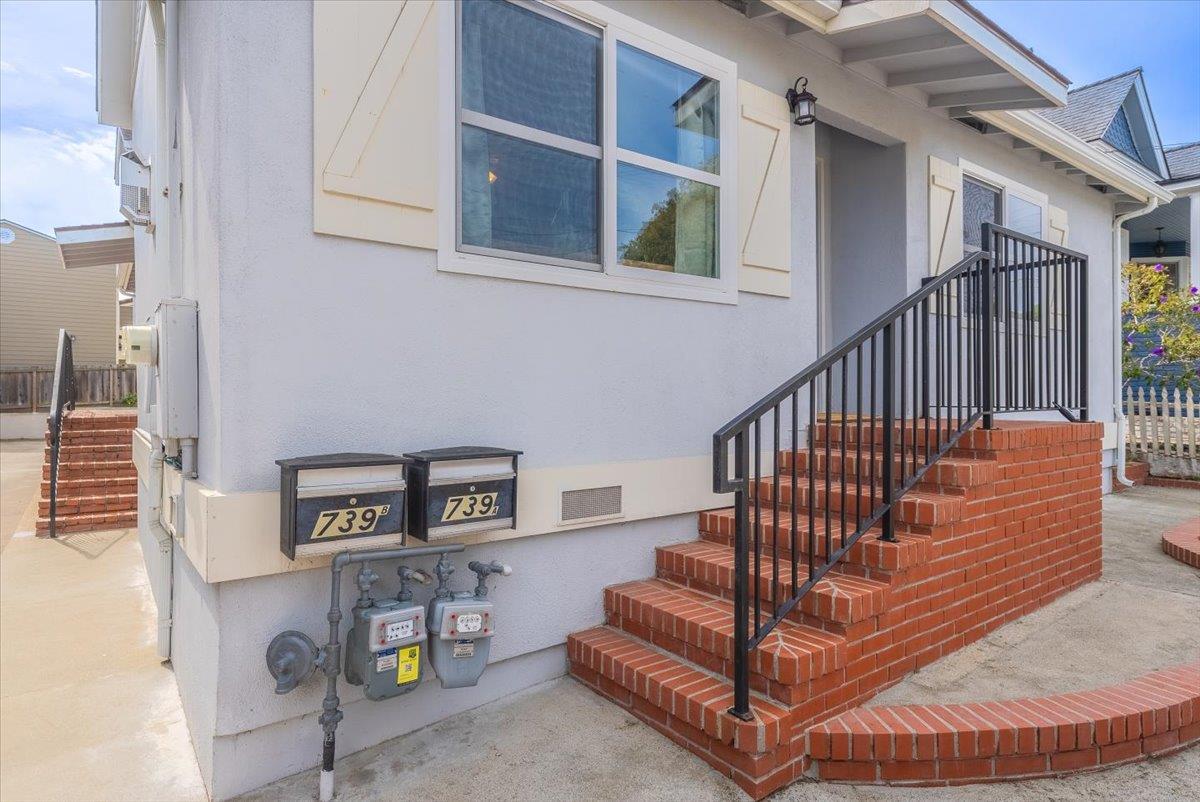 Detail Gallery Image 5 of 69 For 739 W Franklin St, Monterey,  CA 93940 - – Beds | – Baths