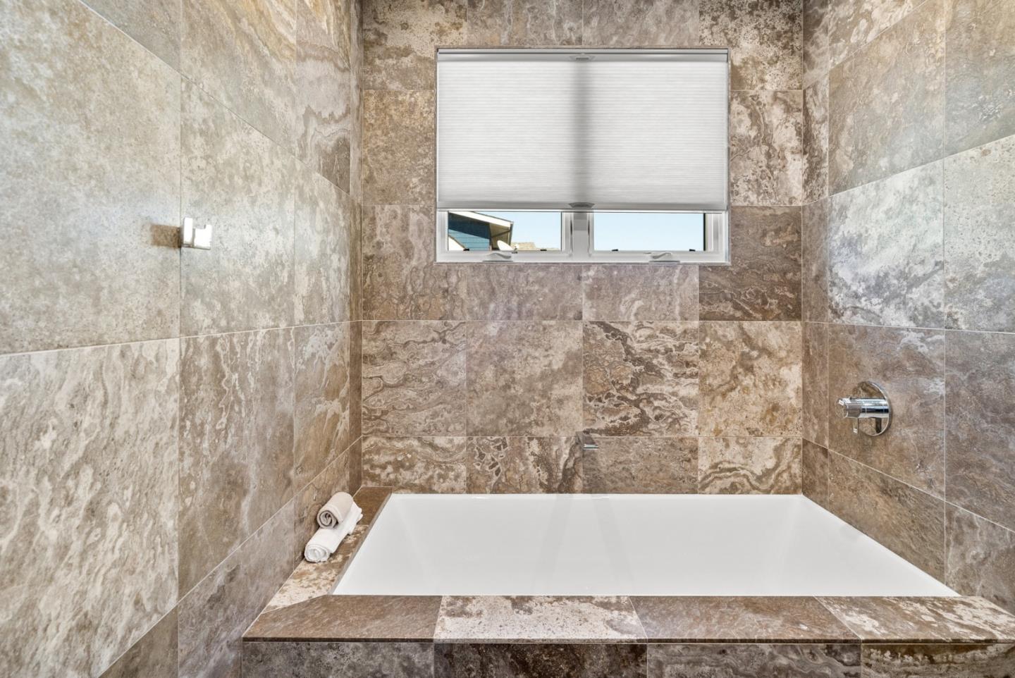 Detail Gallery Image 34 of 70 For 2974 E Cliff Dr, Santa Cruz,  CA 95062 - 3 Beds | 3 Baths
