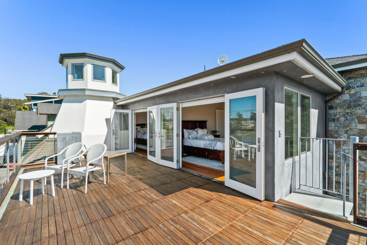 Detail Gallery Image 36 of 70 For 2974 E Cliff Dr, Santa Cruz,  CA 95062 - 3 Beds | 3 Baths