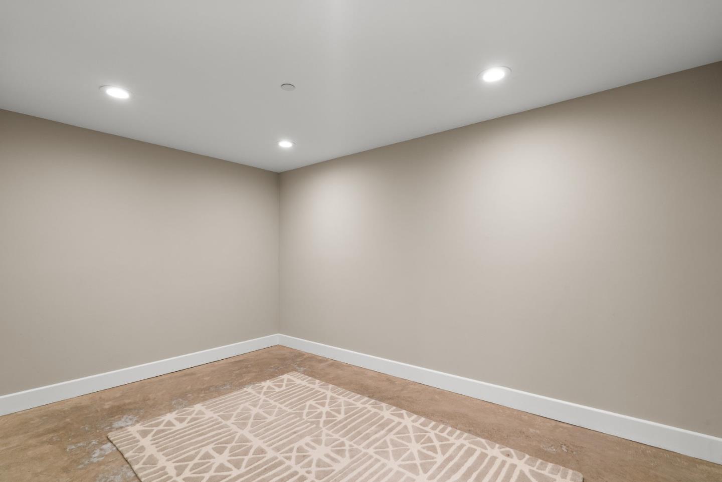 Detail Gallery Image 41 of 70 For 2974 E Cliff Dr, Santa Cruz,  CA 95062 - 3 Beds | 3 Baths