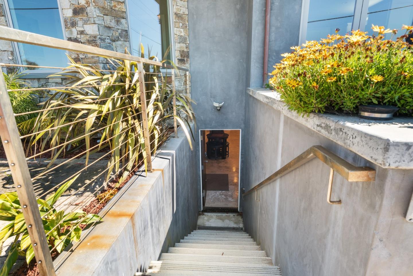Detail Gallery Image 49 of 70 For 2974 E Cliff Dr, Santa Cruz,  CA 95062 - 3 Beds | 3 Baths