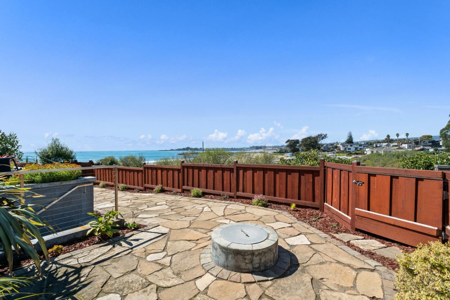 Detail Gallery Image 54 of 70 For 2974 E Cliff Dr, Santa Cruz,  CA 95062 - 3 Beds | 3 Baths