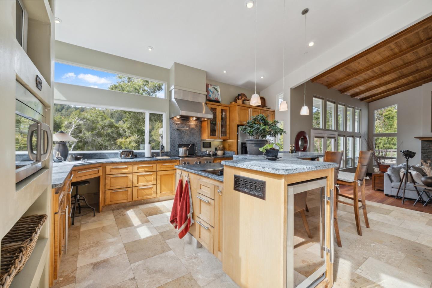 Detail Gallery Image 14 of 192 For 400 Dorrance Rd, Boulder Creek,  CA 95006 - 4 Beds | 5 Baths