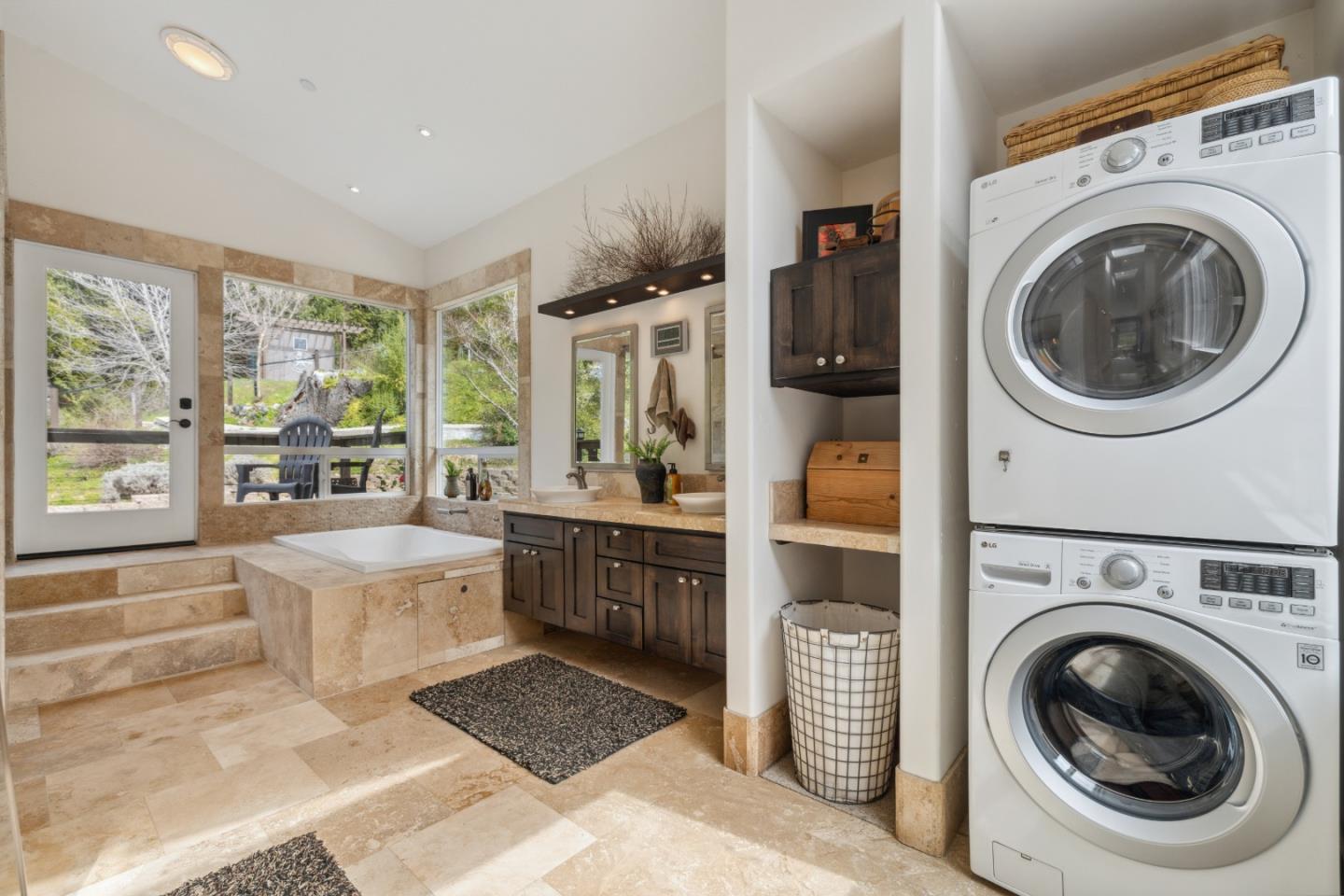 Detail Gallery Image 45 of 192 For 400 Dorrance Rd, Boulder Creek,  CA 95006 - 4 Beds | 5 Baths