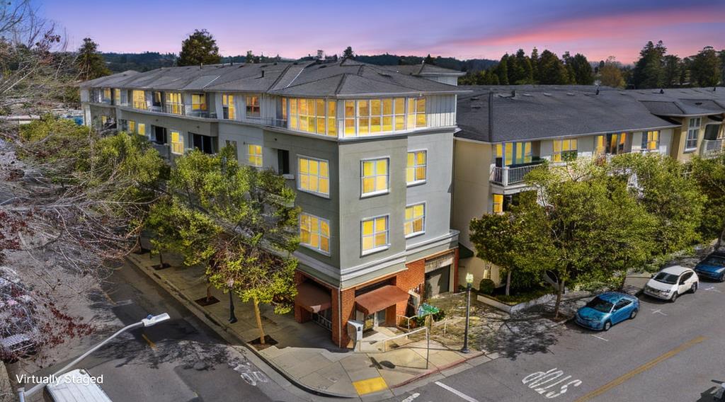 Detail Gallery Image 2 of 36 For 2030 N Pacific Ave #329,  Santa Cruz,  CA 95060 - 3 Beds | 2 Baths
