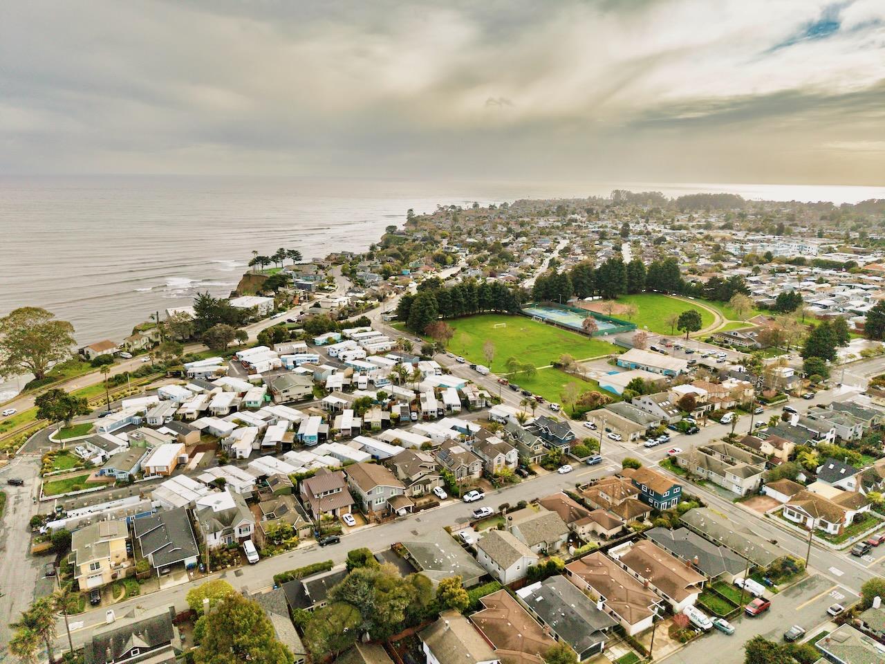 Detail Gallery Image 46 of 66 For 4805 Topaz St, Capitola,  CA 95010 - – Beds | – Baths
