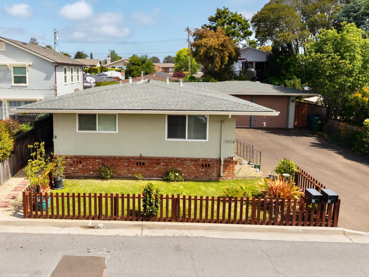 Detail Gallery Image 6 of 66 For 4805 Topaz St, Capitola,  CA 95010 - – Beds | – Baths