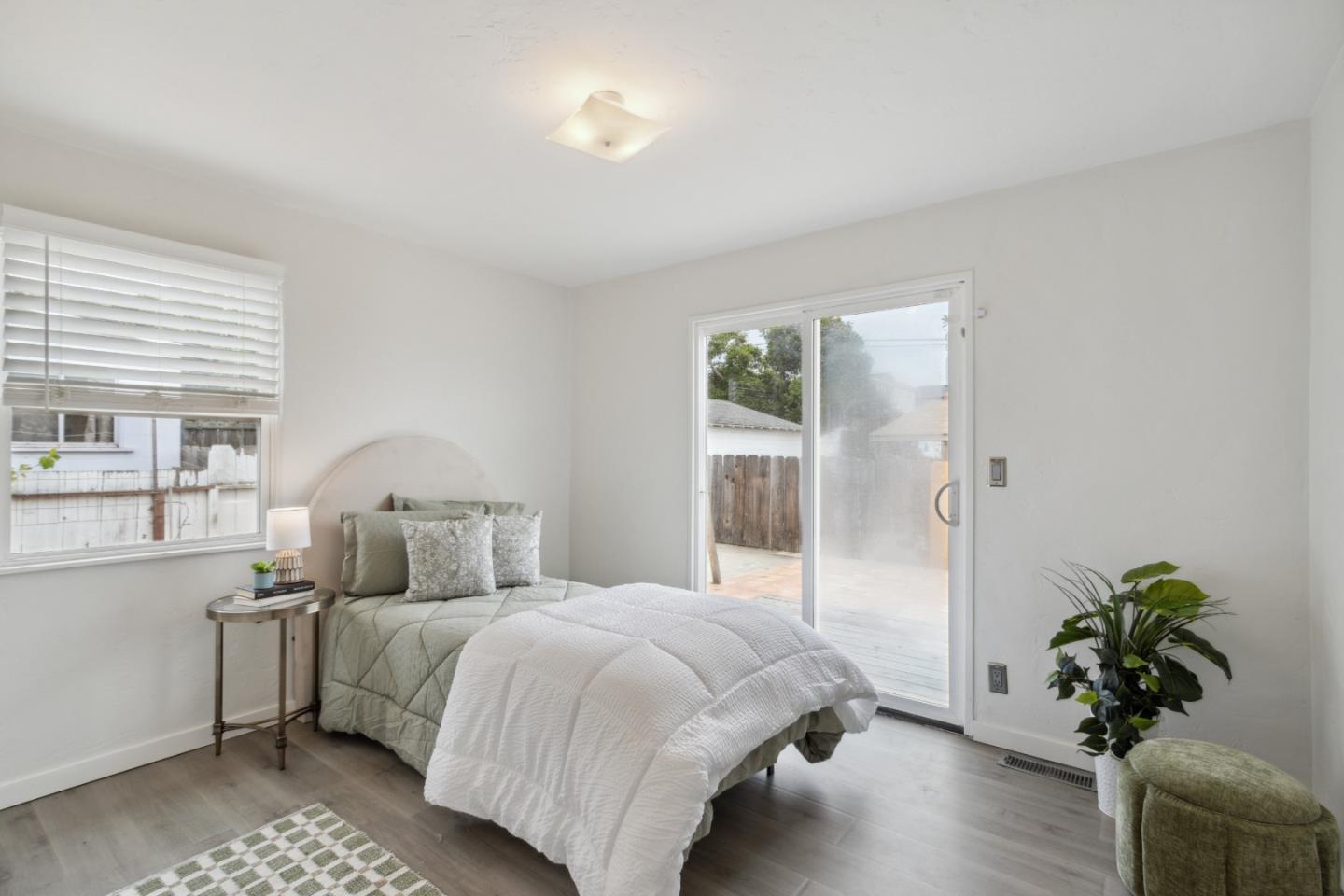 Detail Gallery Image 16 of 27 For 1257 Judson St, Seaside,  CA 93955 - 2 Beds | 2 Baths