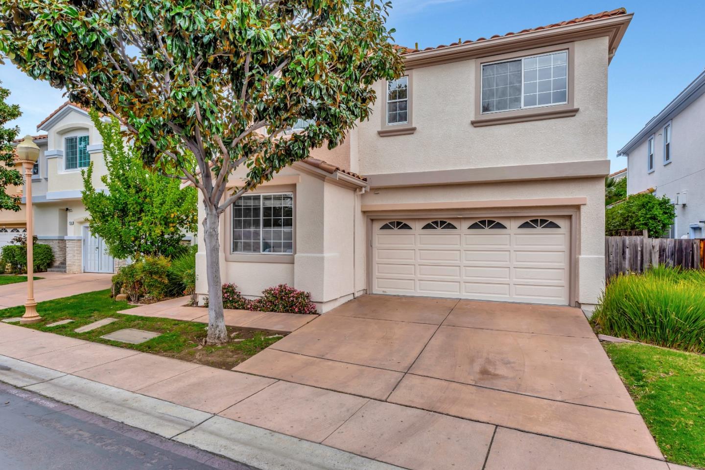 Detail Gallery Image 2 of 33 For 20337 via San Marino, Cupertino,  CA 95014 - 5 Beds | 3 Baths