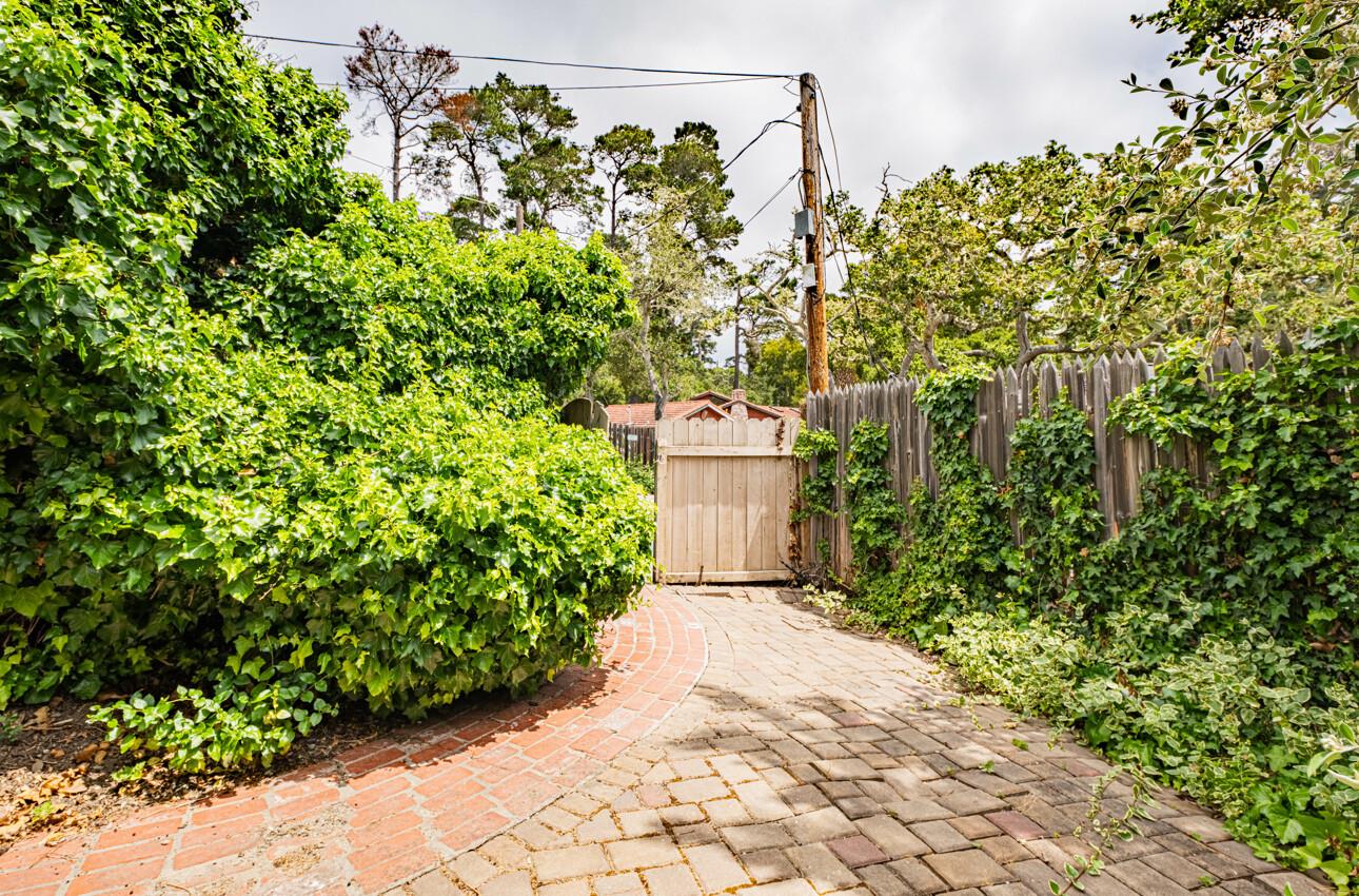 Detail Gallery Image 48 of 52 For 2 Se 8th Ave & Forest Rd, Carmel,  CA 93921 - 3 Beds | 2 Baths