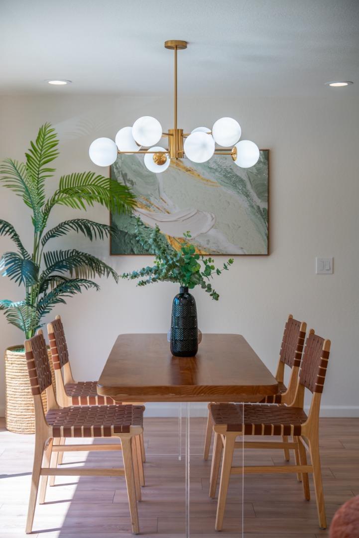 Detail Gallery Image 12 of 34 For 509 Sierra Vista Ave #2,  Mountain View,  CA 94043 - 2 Beds | 2 Baths