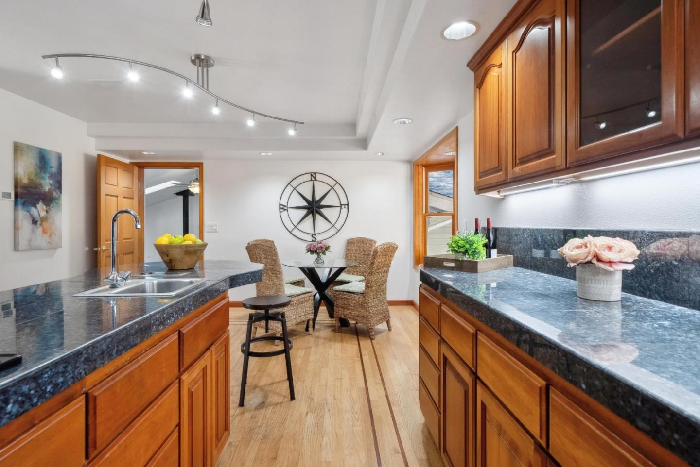 Detail Gallery Image 20 of 58 For 24751 Hutchinson Rd, Los Gatos,  CA 95033 - 6 Beds | 3/1 Baths