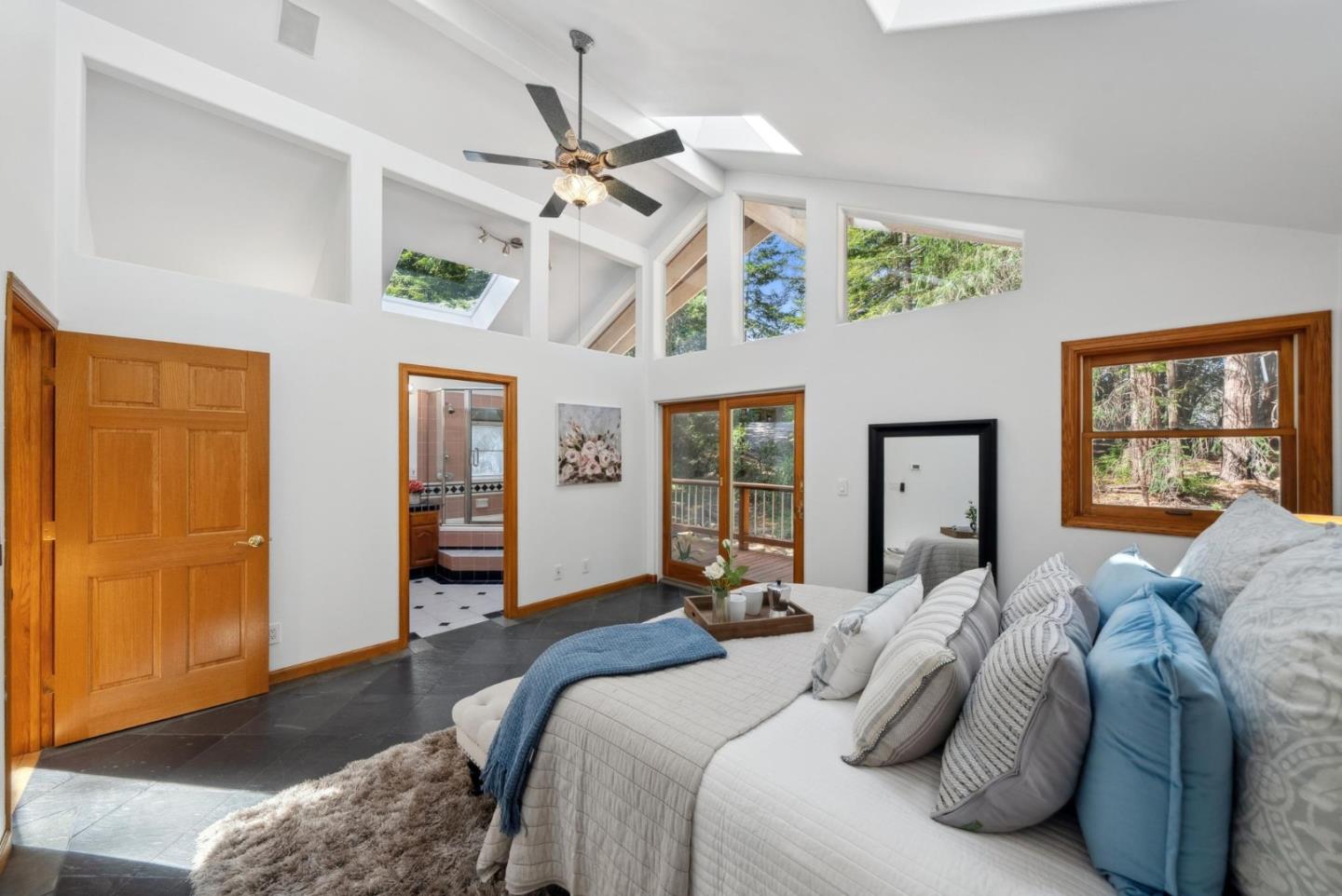 Detail Gallery Image 29 of 58 For 24751 Hutchinson Rd, Los Gatos,  CA 95033 - 6 Beds | 3/1 Baths