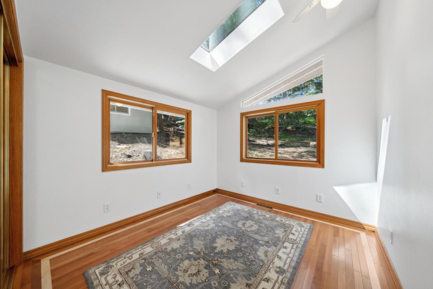 Detail Gallery Image 34 of 58 For 24751 Hutchinson Rd, Los Gatos,  CA 95033 - 6 Beds | 3/1 Baths