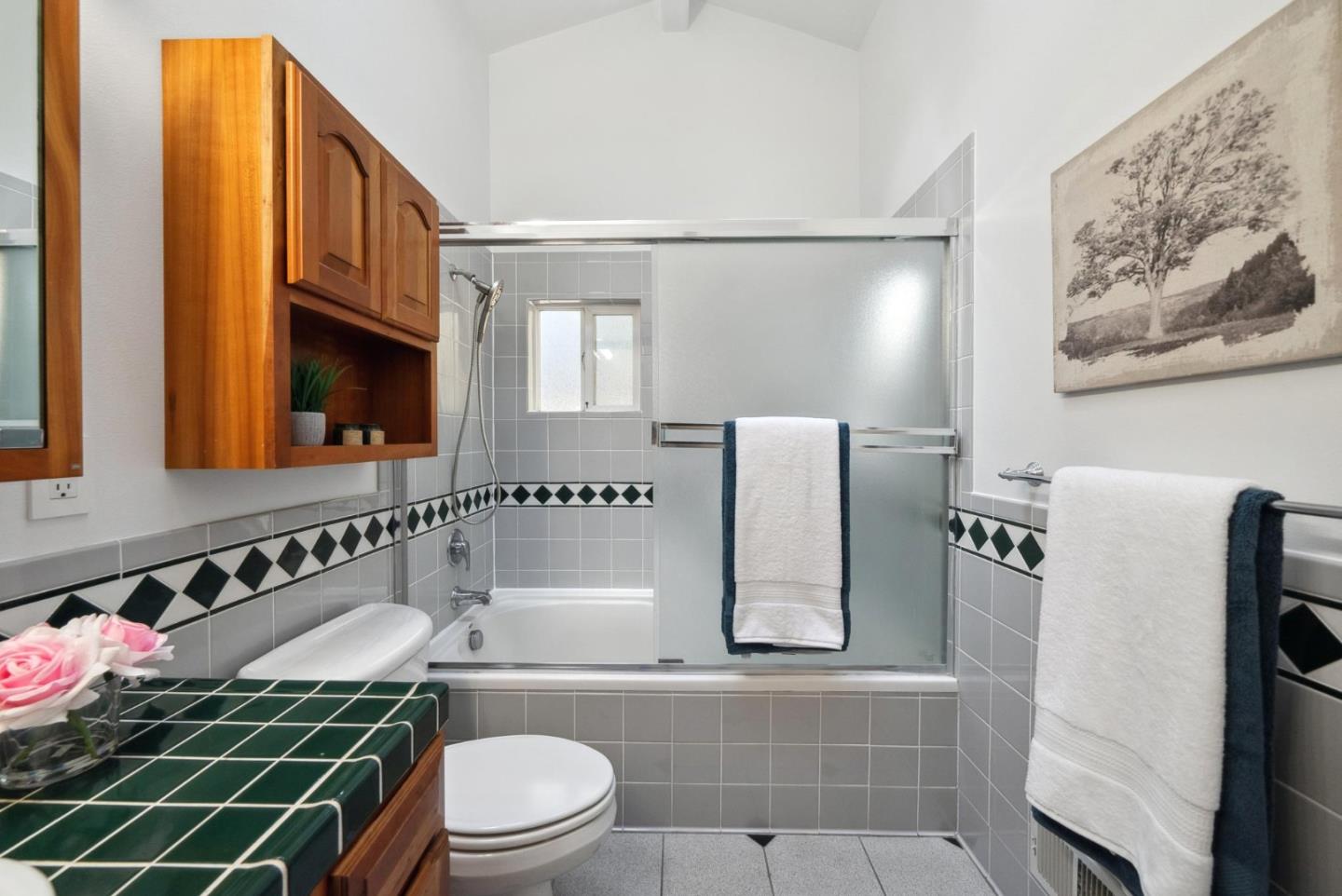Detail Gallery Image 36 of 58 For 24751 Hutchinson Rd, Los Gatos,  CA 95033 - 6 Beds | 3/1 Baths
