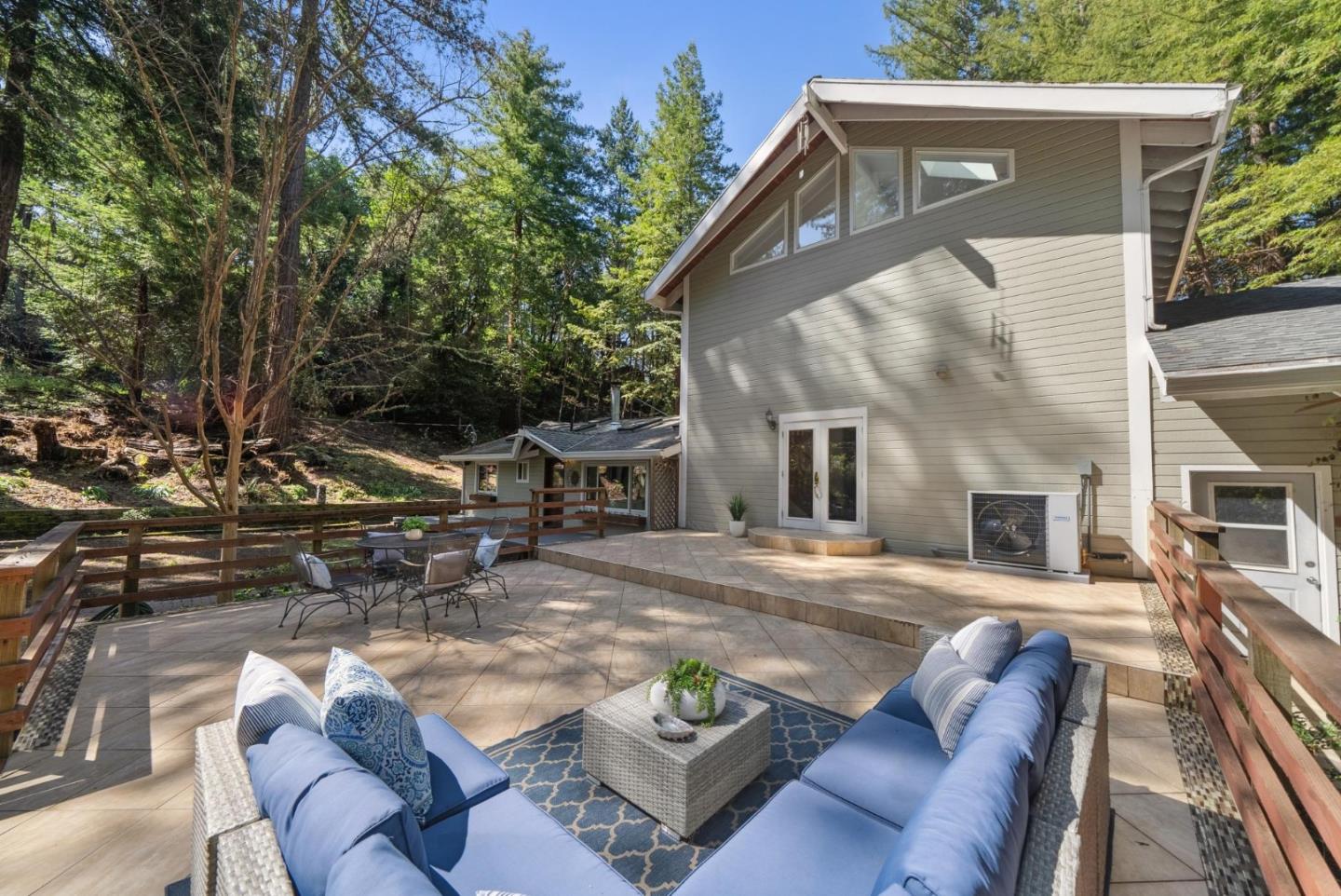 Detail Gallery Image 42 of 58 For 24751 Hutchinson Rd, Los Gatos,  CA 95033 - 6 Beds | 3/1 Baths
