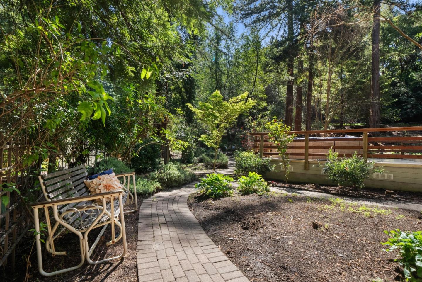 Detail Gallery Image 50 of 58 For 24751 Hutchinson Rd, Los Gatos,  CA 95033 - 6 Beds | 3/1 Baths
