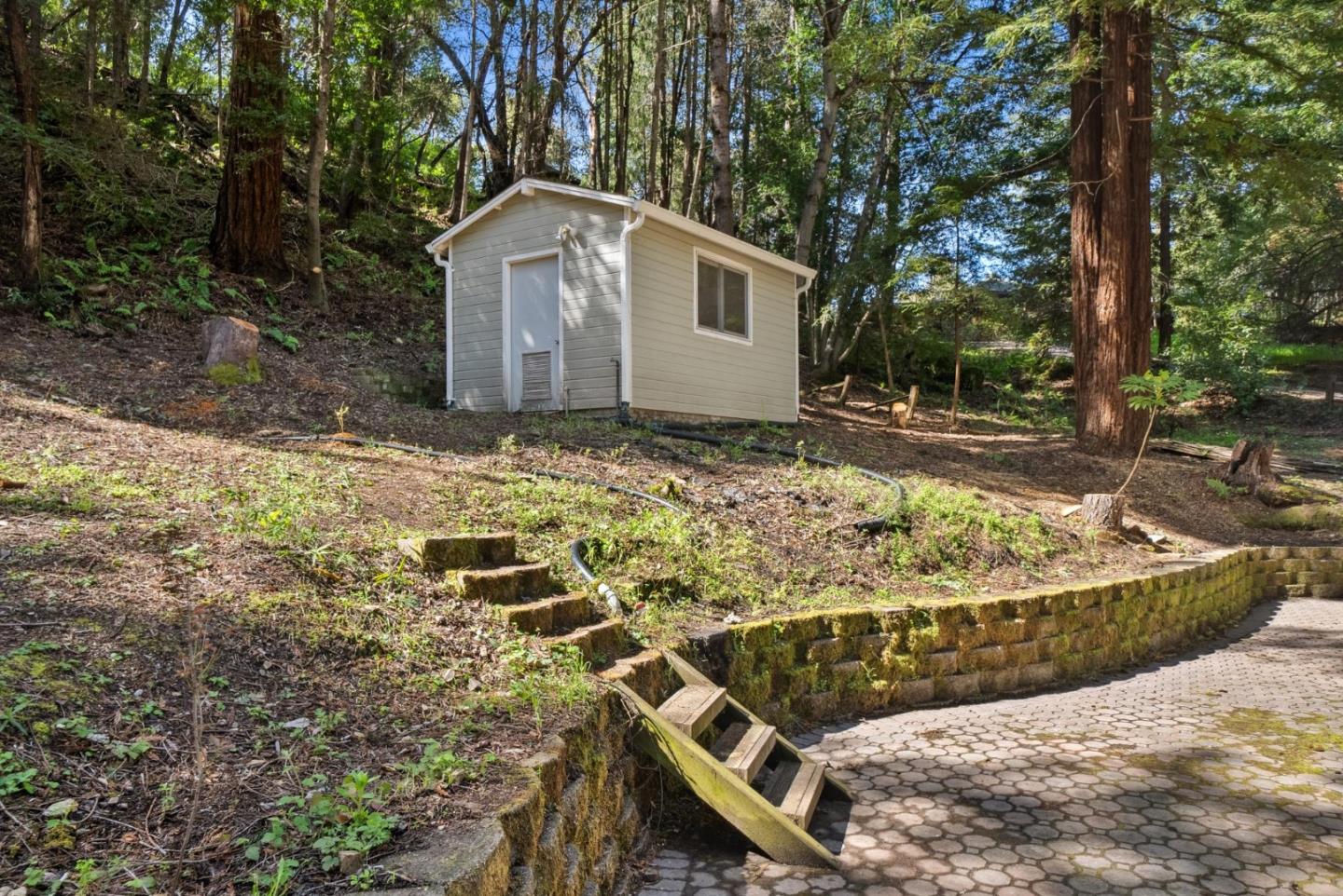 Detail Gallery Image 53 of 58 For 24751 Hutchinson Rd, Los Gatos,  CA 95033 - 6 Beds | 3/1 Baths