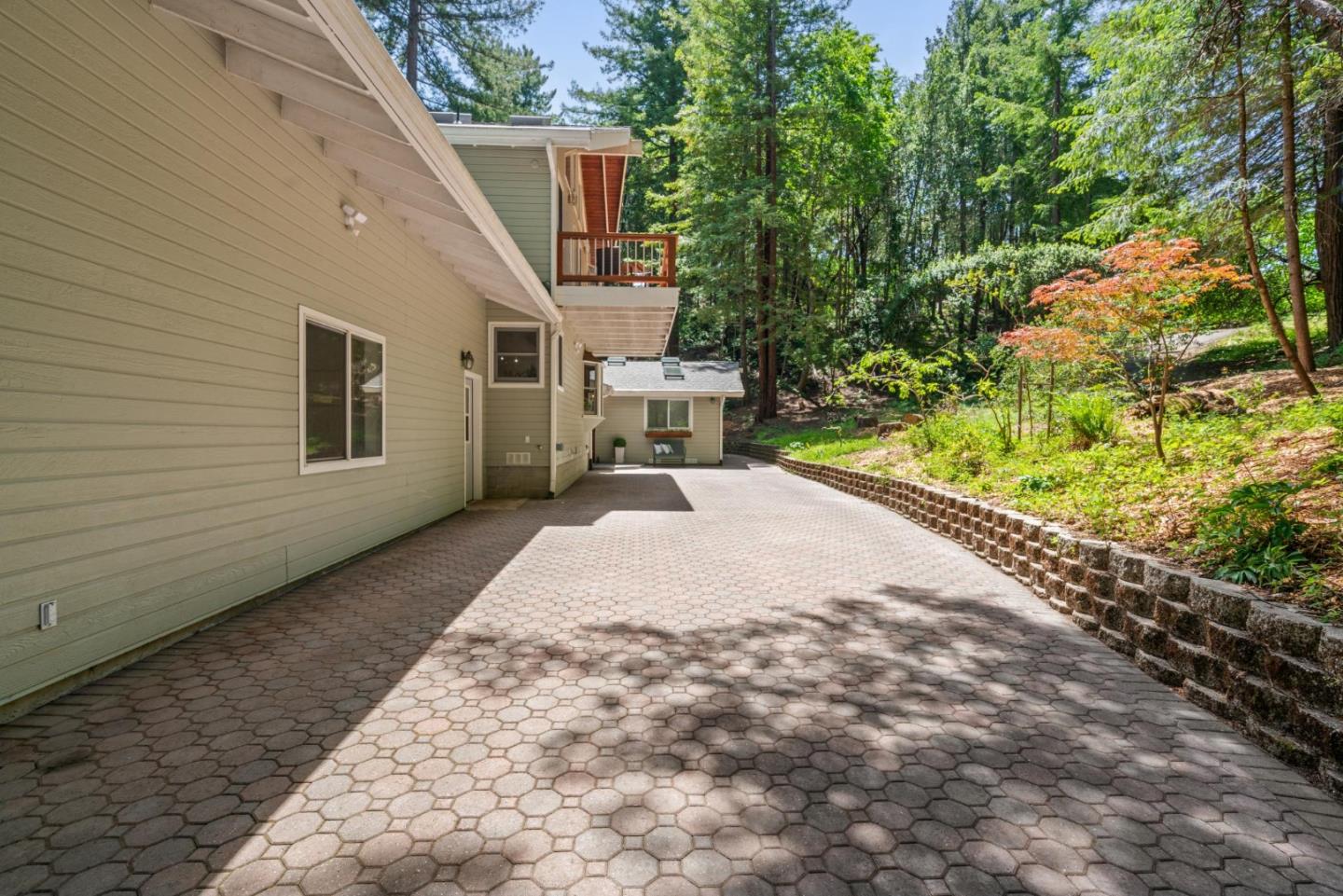 Detail Gallery Image 61 of 68 For 24751 Hutchinson Rd, Los Gatos,  CA 95033 - 6 Beds | 3/1 Baths
