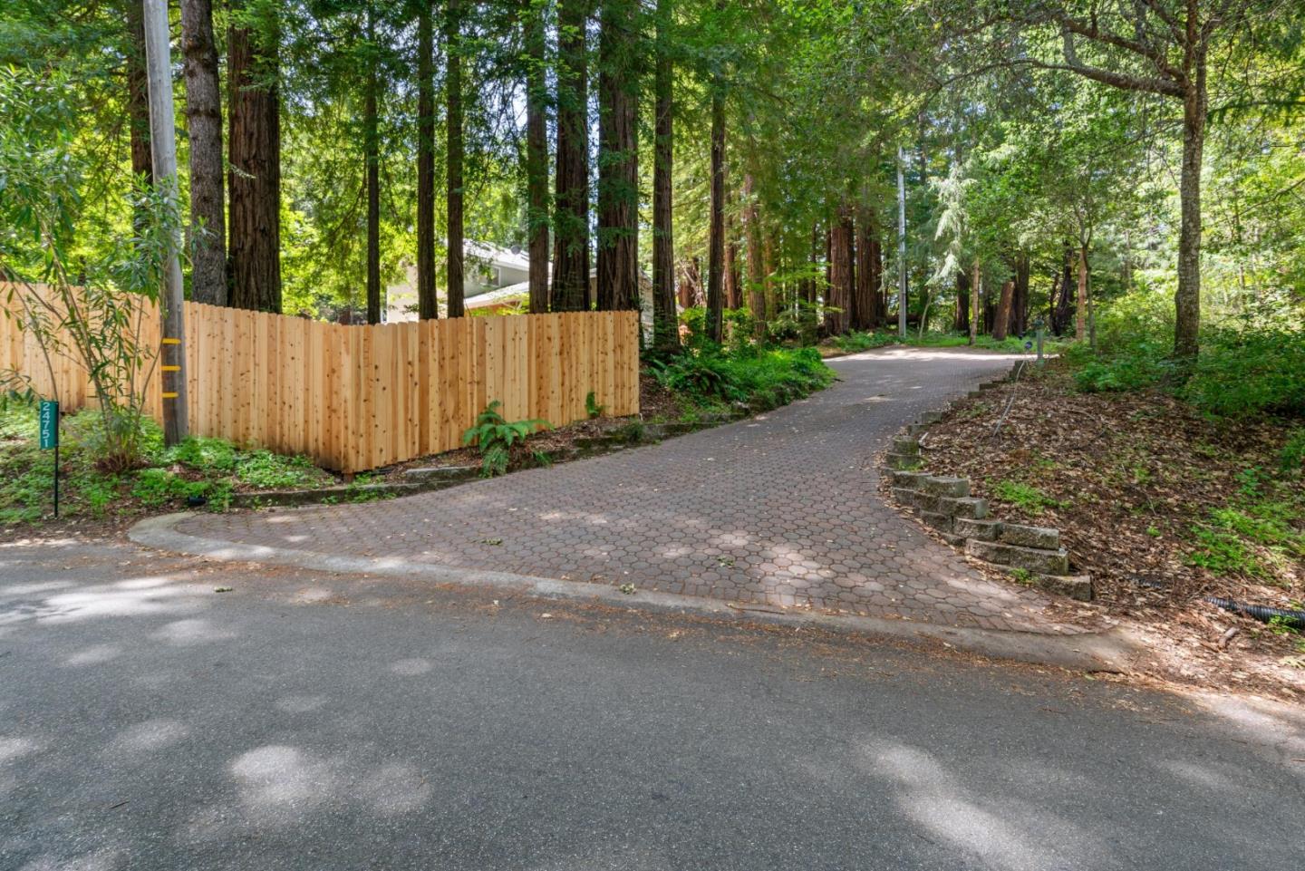 Detail Gallery Image 64 of 68 For 24751 Hutchinson Rd, Los Gatos,  CA 95033 - 6 Beds | 3/1 Baths