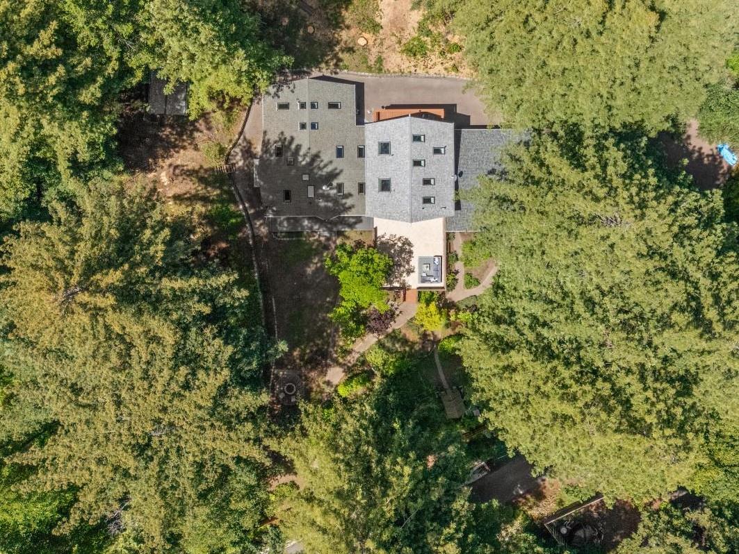 Detail Gallery Image 66 of 68 For 24751 Hutchinson Rd, Los Gatos,  CA 95033 - 6 Beds | 3/1 Baths