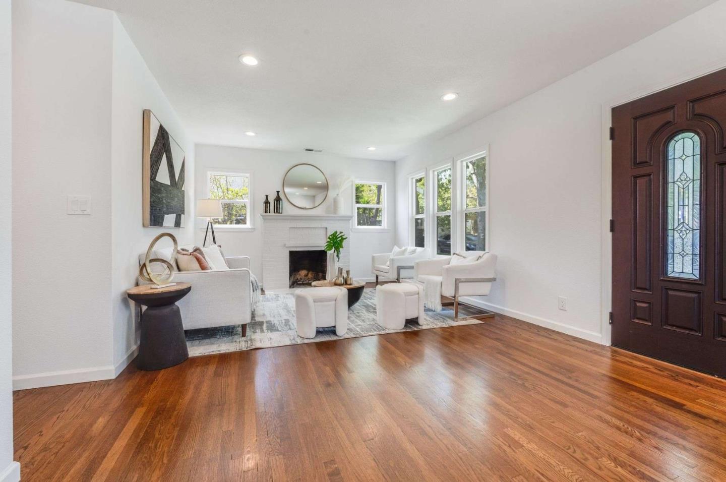 Detail Gallery Image 5 of 29 For 750 Schiele Ave, San Jose,  CA 95126 - 3 Beds | 2 Baths