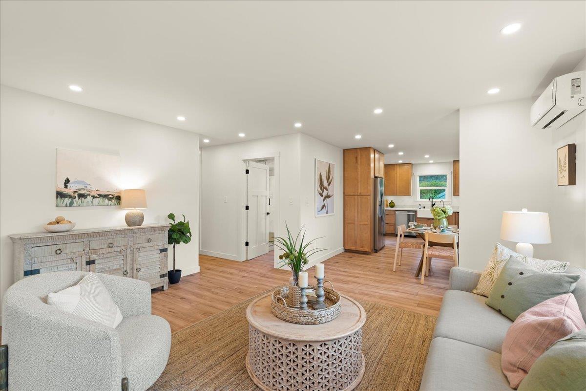 Detail Gallery Image 2 of 22 For 101 Graham Ave, Santa Cruz,  CA 95060 - 3 Beds | 2 Baths