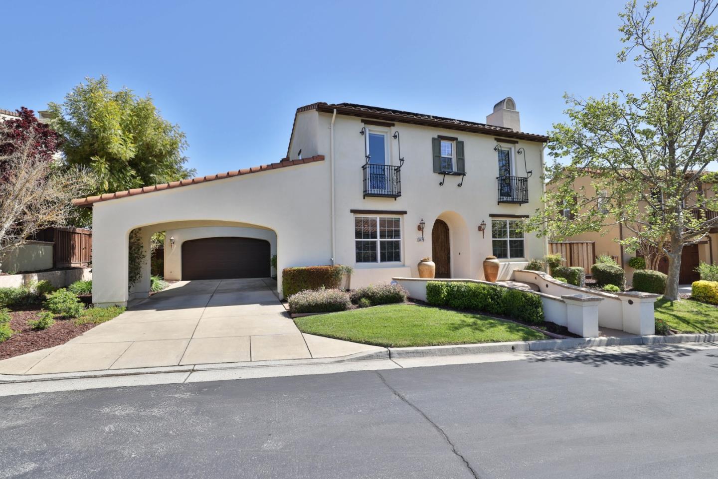 Detail Gallery Image 2 of 45 For 5820 Winged Foot Dr, Gilroy,  CA 95020 - 4 Beds | 3 Baths