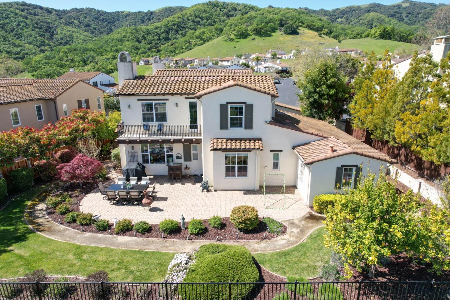 Detail Gallery Image 29 of 45 For 5820 Winged Foot Dr, Gilroy,  CA 95020 - 4 Beds | 3 Baths