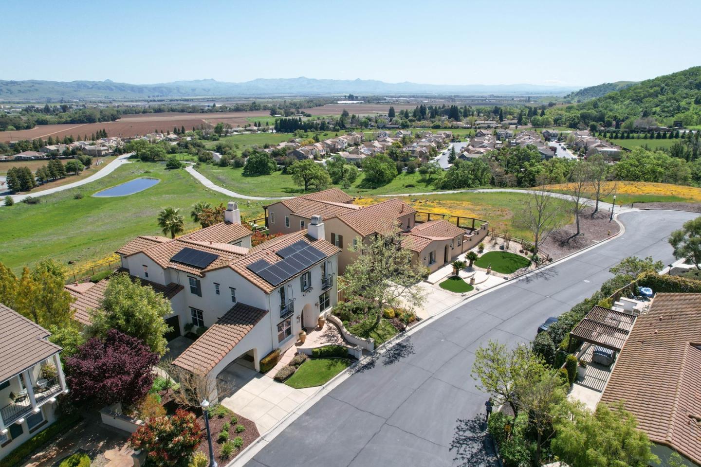 Detail Gallery Image 41 of 45 For 5820 Winged Foot Dr, Gilroy,  CA 95020 - 4 Beds | 3 Baths