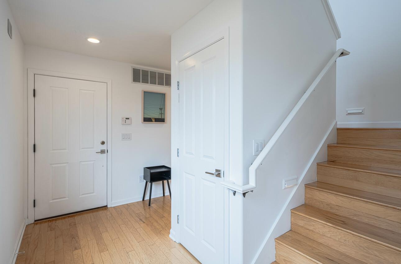 Detail Gallery Image 4 of 32 For 1316 Wanda Ave, Seaside,  CA 93955 - 3 Beds | 3/1 Baths