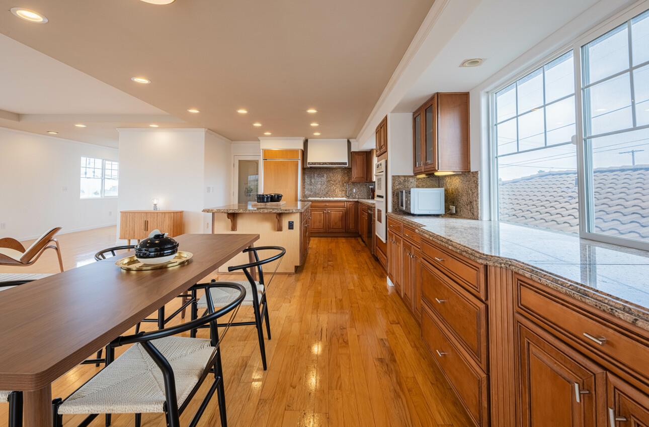 Detail Gallery Image 9 of 32 For 1316 Wanda Ave, Seaside,  CA 93955 - 3 Beds | 3/1 Baths