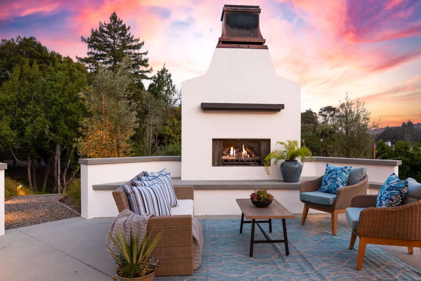 Detail Gallery Image 10 of 65 For 39 Hollins Dr, Santa Cruz,  CA 95060 - 3 Beds | 4 Baths