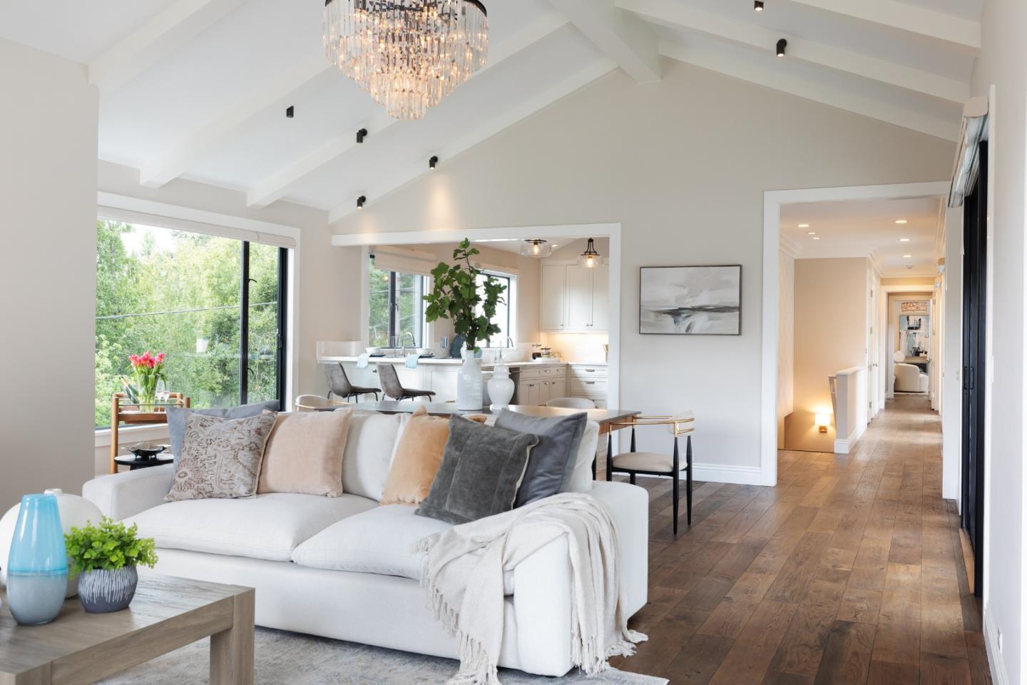 Detail Gallery Image 15 of 65 For 39 Hollins Dr, Santa Cruz,  CA 95060 - 3 Beds | 4 Baths