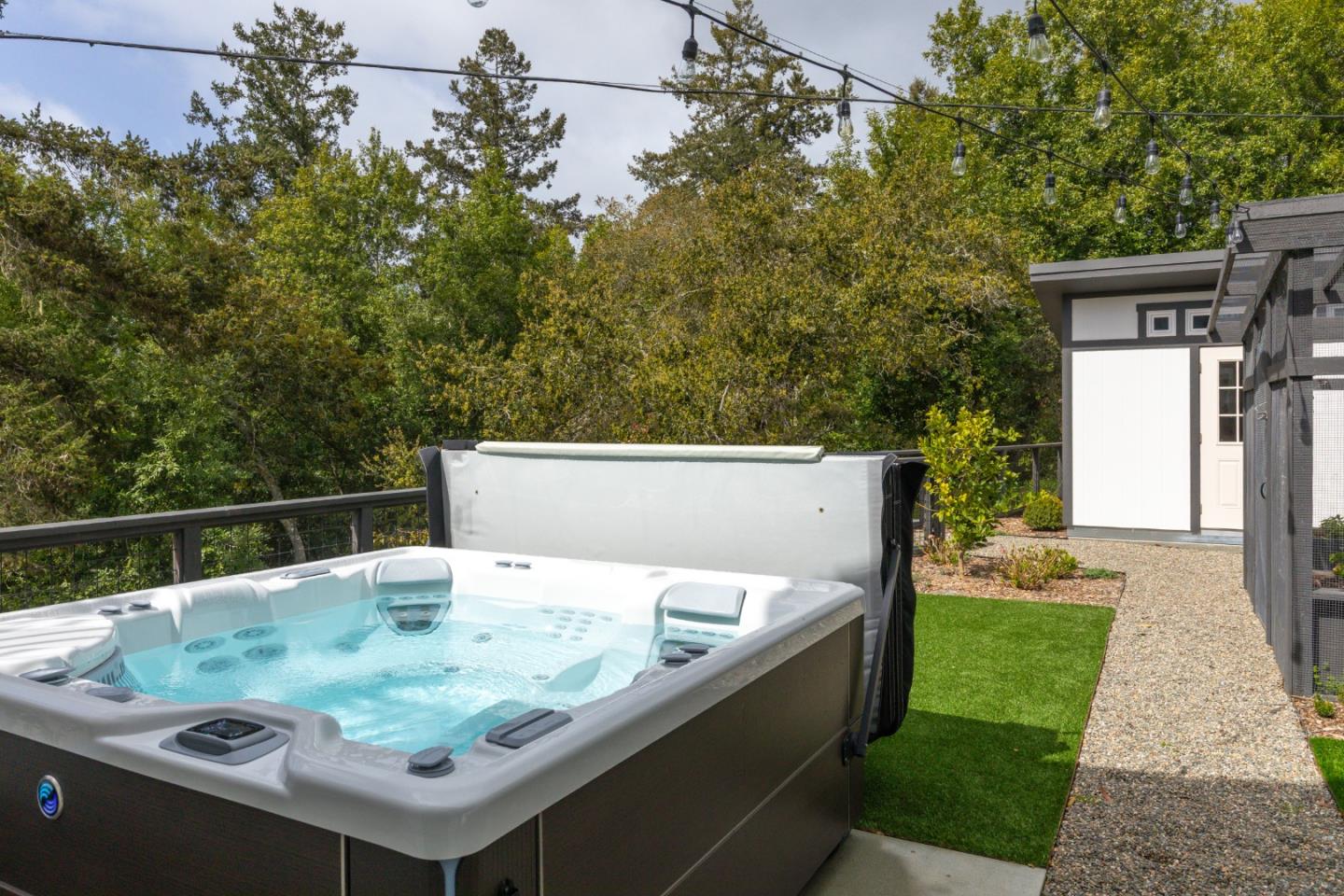 Detail Gallery Image 53 of 65 For 39 Hollins Dr, Santa Cruz,  CA 95060 - 3 Beds | 4 Baths