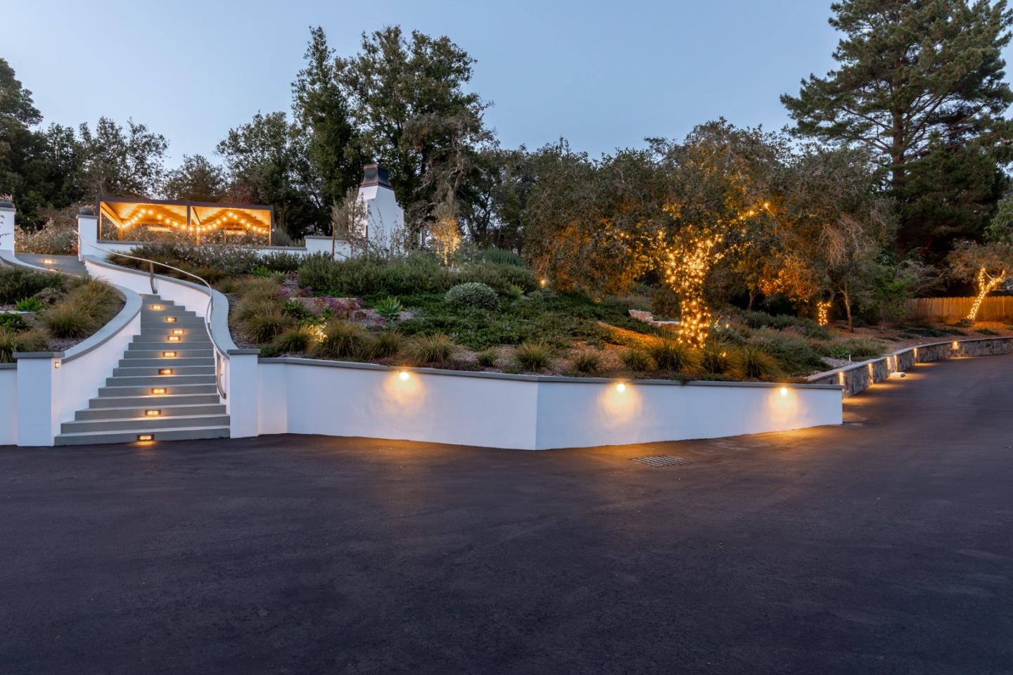 Detail Gallery Image 6 of 65 For 39 Hollins Dr, Santa Cruz,  CA 95060 - 3 Beds | 4 Baths