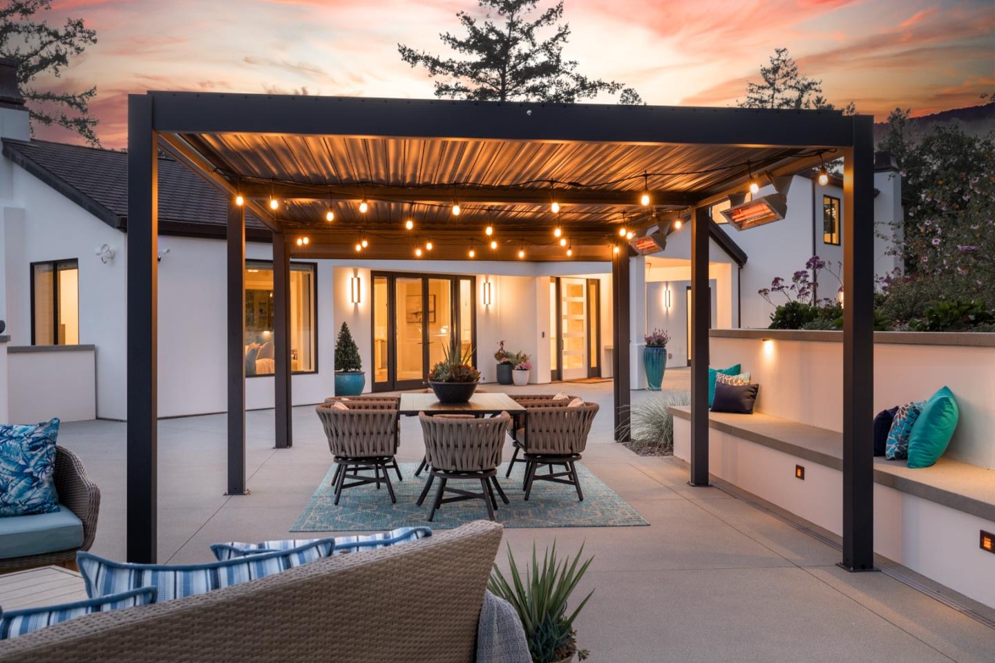 Detail Gallery Image 8 of 65 For 39 Hollins Dr, Santa Cruz,  CA 95060 - 3 Beds | 4 Baths